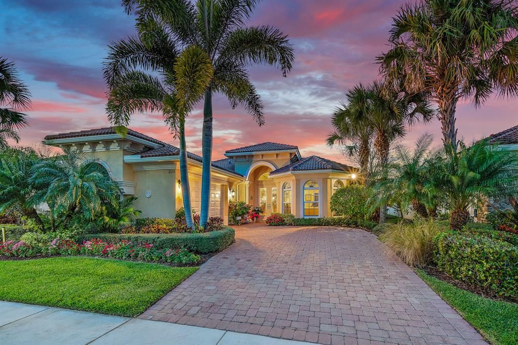 Photo of 205 Carina Drive Dr, Jupiter, FL 33478 (MLS # R10698404)