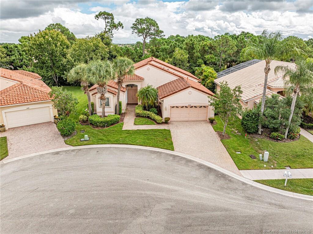 446 NW Brookville Court