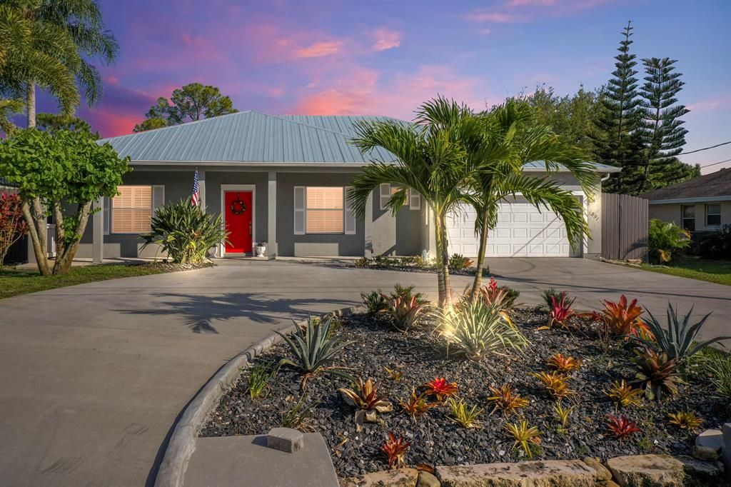 Photo of 1891 SW Lennox Street, Port Saint Lucie, FL 34953 (MLS # R10783222)