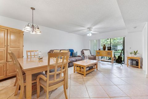 A home in Deerfield Beach