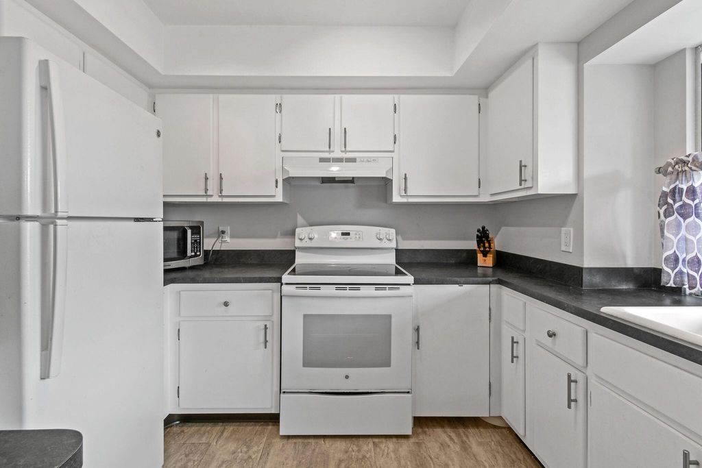 Photo of 3154 Meridian Way S #11, Palm Beach Gardens, FL 33410 (MLS # R11118108)