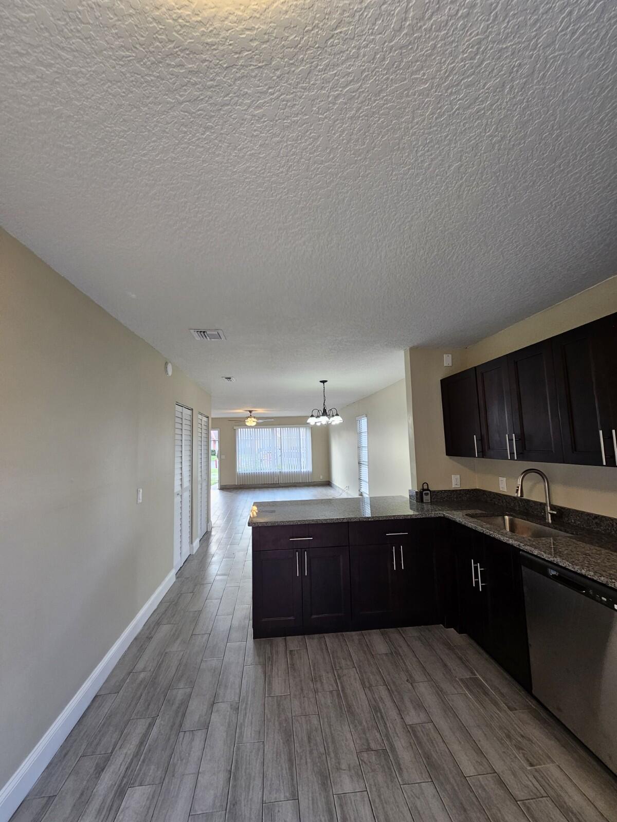 FOREST GLEN - Residential Lease