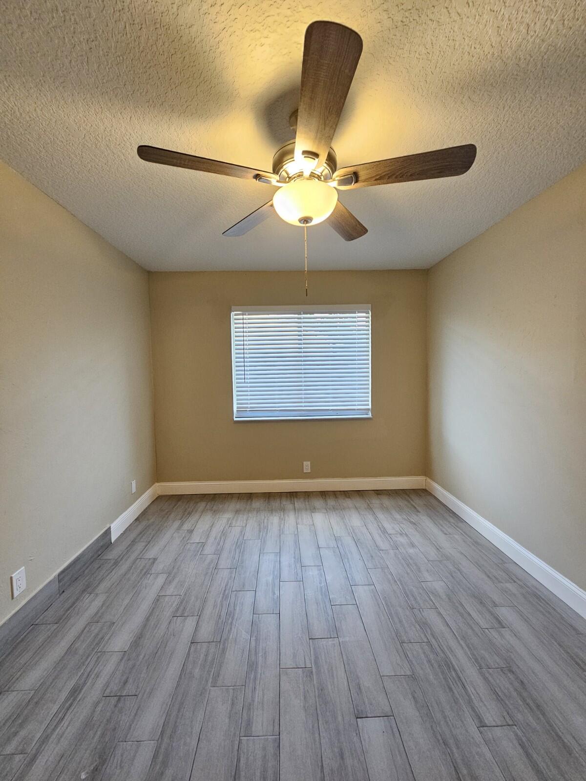 FOREST GLEN - Residential Lease