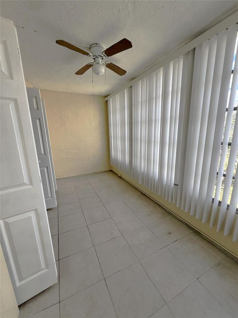 A home in Lauderdale Lakes