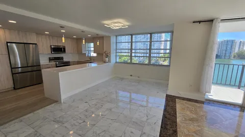 2780 NE 183rd Street Unit 716, Aventura, FL MLS: R11042418