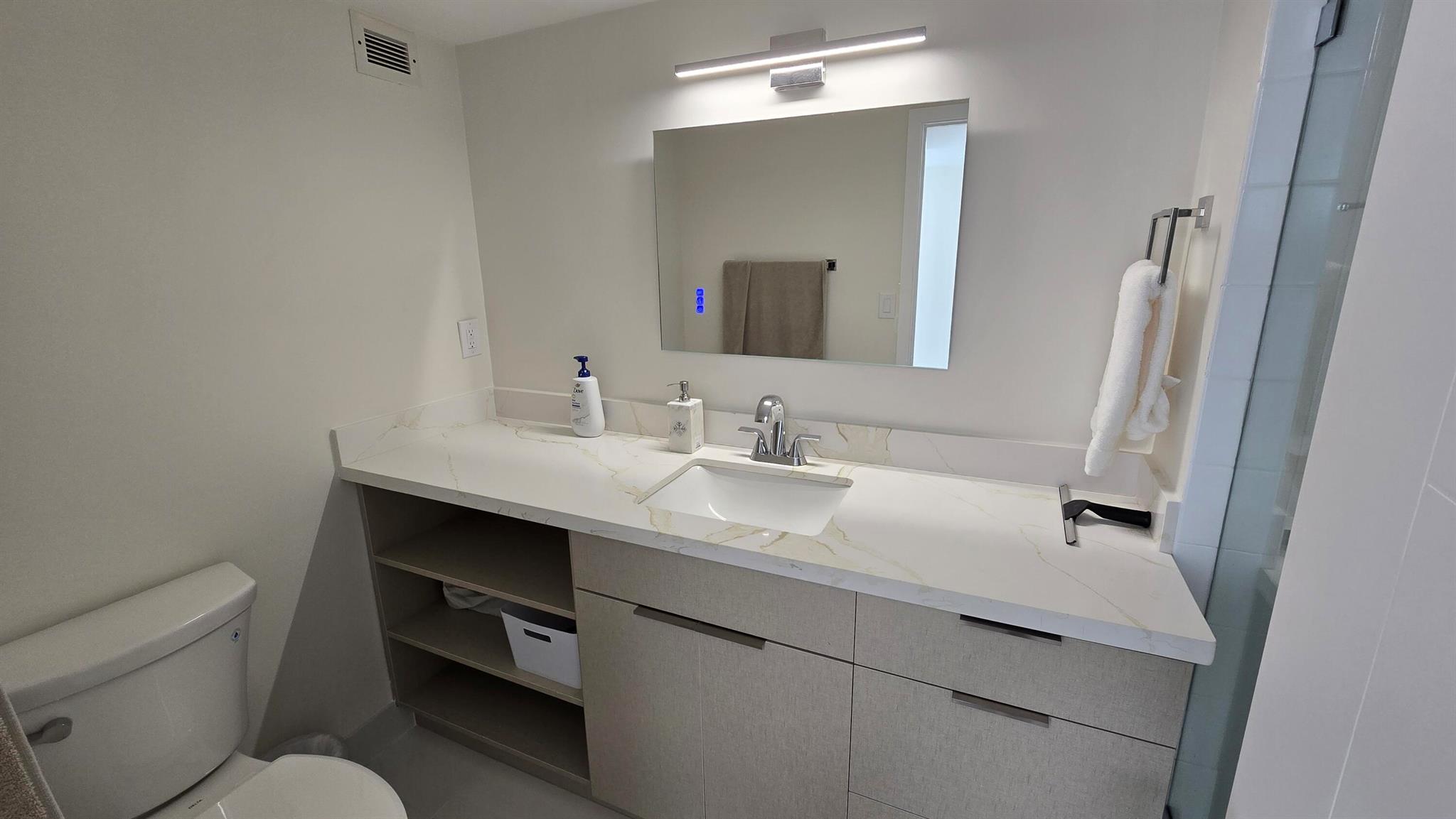 COMMODORE PLAZA CONDO - Residential Lease