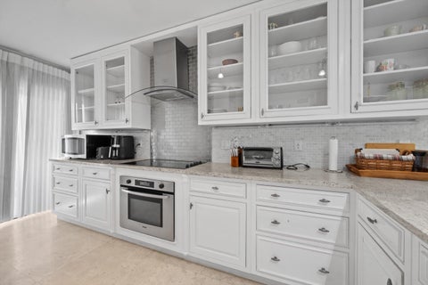 Tiny photo for 13329 Polo Club Road #105, Wellington, FL 33414 (MLS # B26080592)