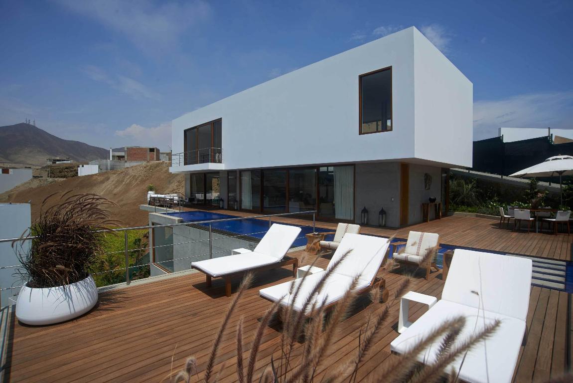 CLUB NAUTICO POSEIDON - ZONA SOL DEL MAR - PUCUSAN - Residential