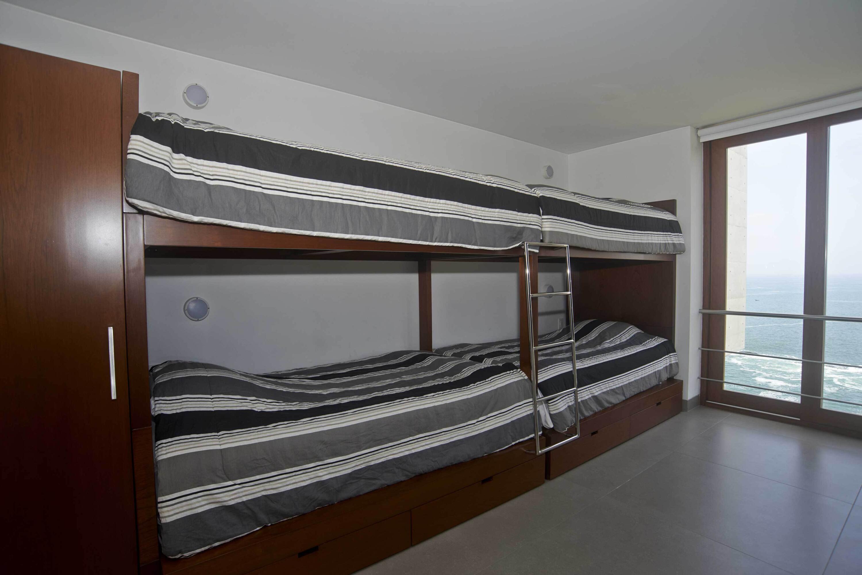 CLUB NAUTICO POSEIDON - ZONA SOL DEL MAR - PUCUSAN - Residential