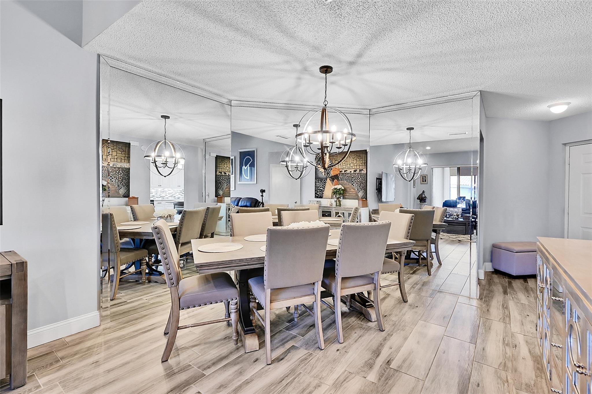 4161 Coral Tree Cir 365