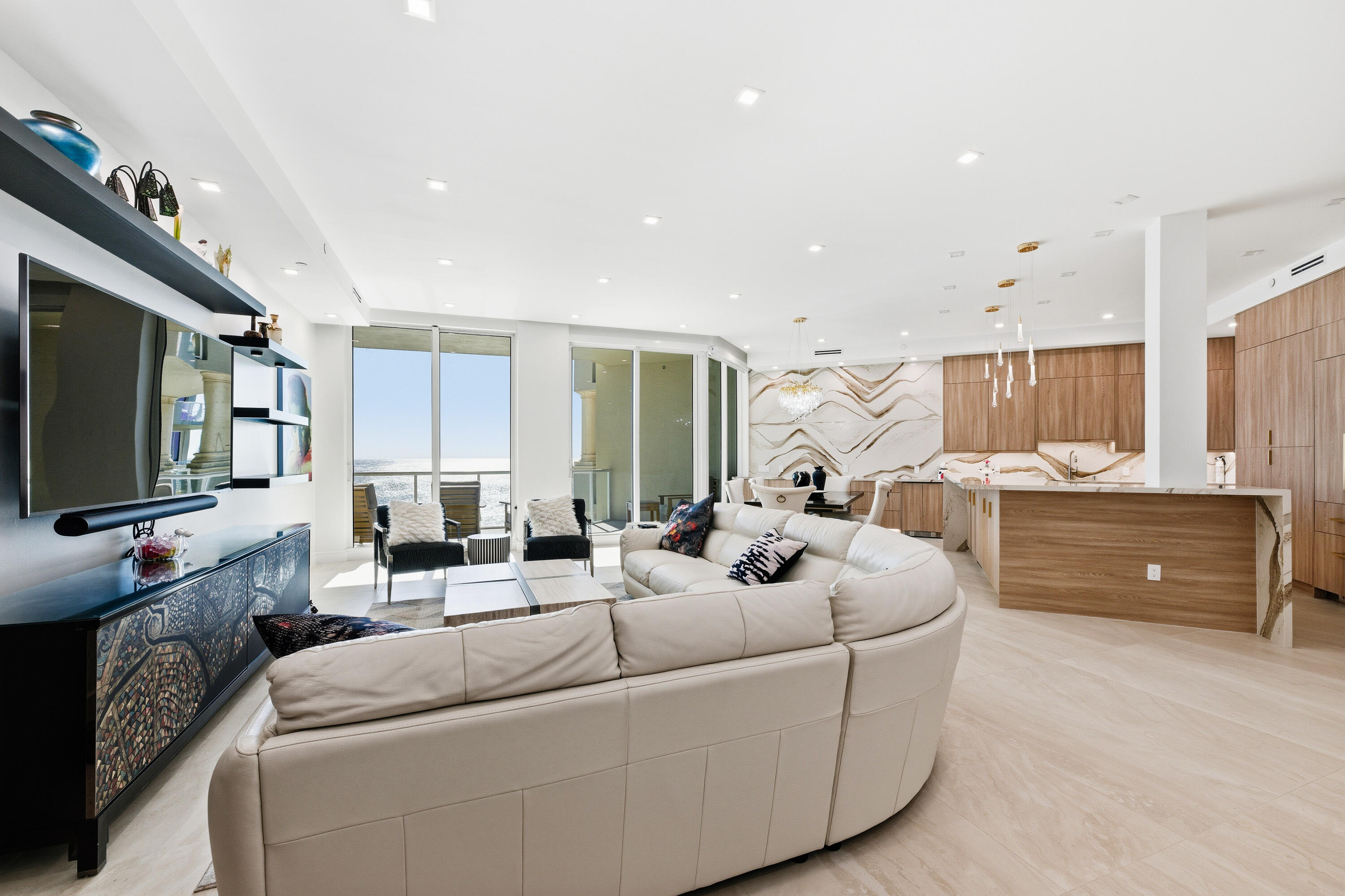 OCEAN GRANDE BEACH & MARINA - Residential