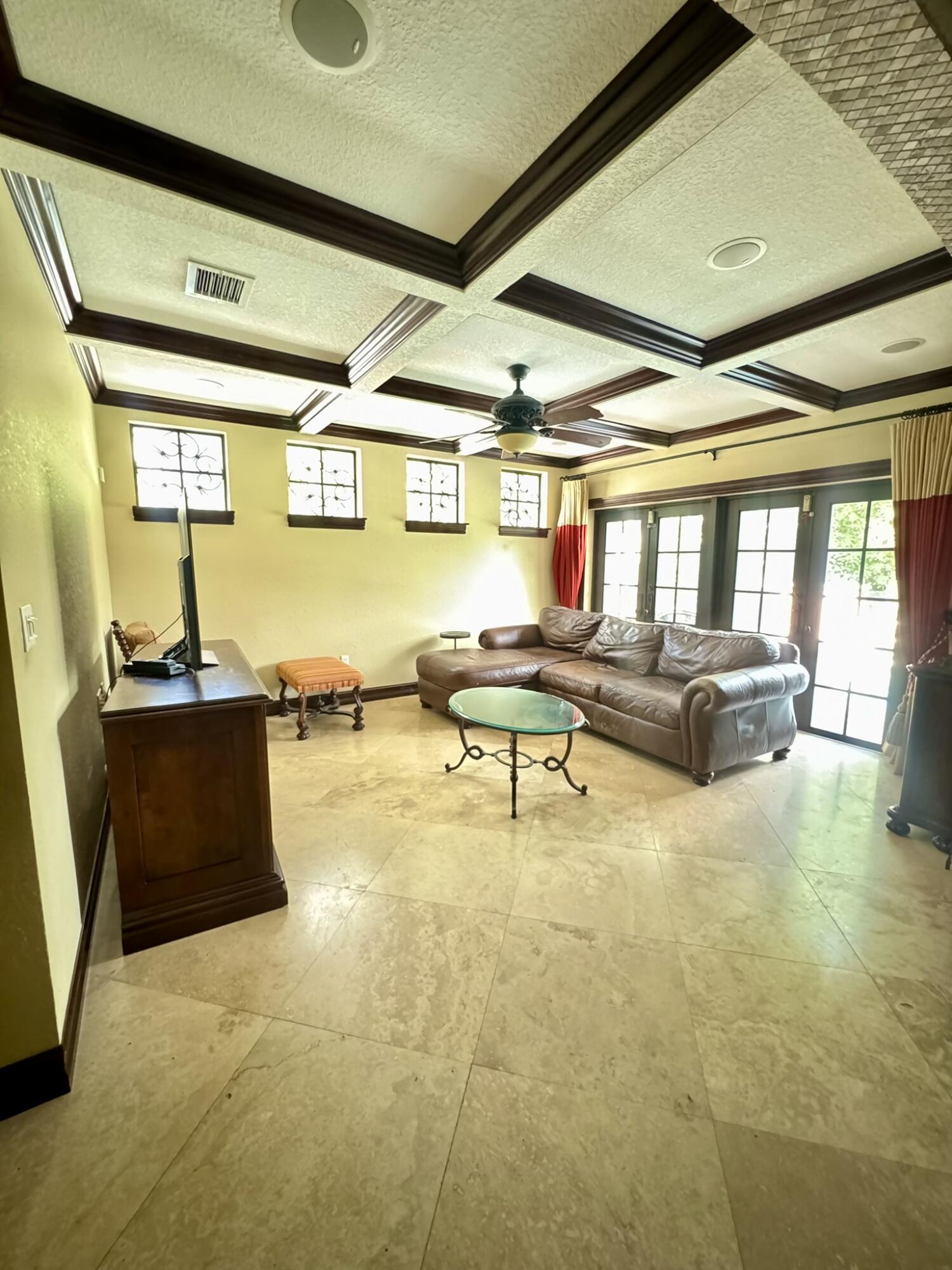 GLEN GABLES - Residential