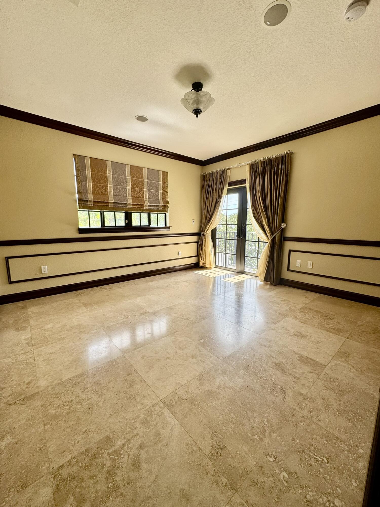 GLEN GABLES - Residential