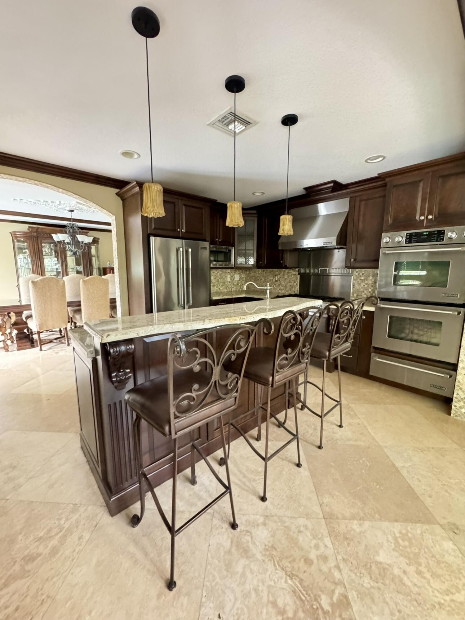 GLEN GABLES - Residential