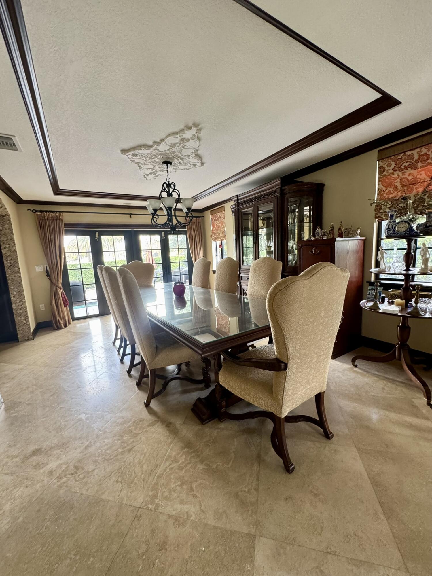 GLEN GABLES - Residential