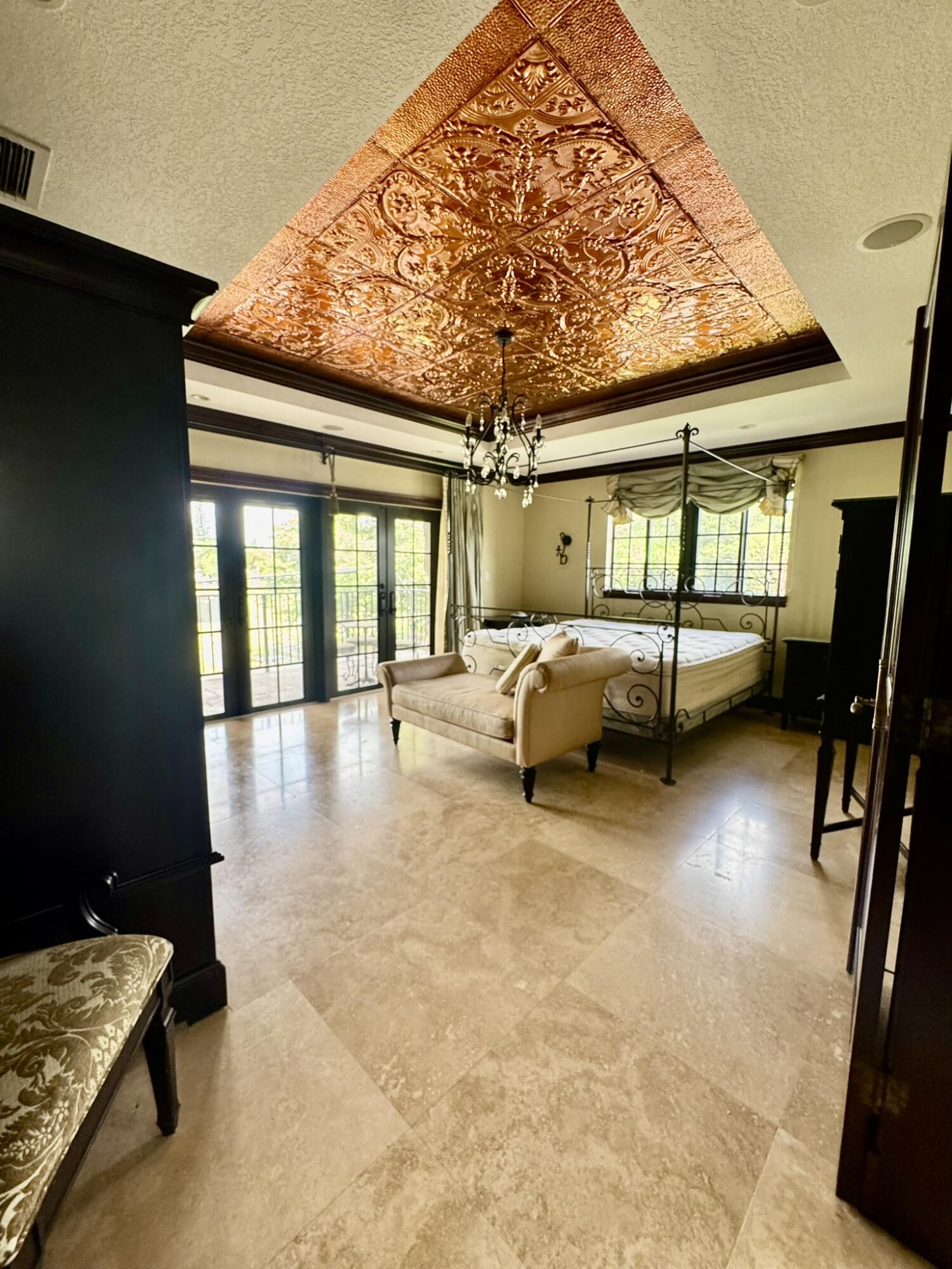 GLEN GABLES - Residential