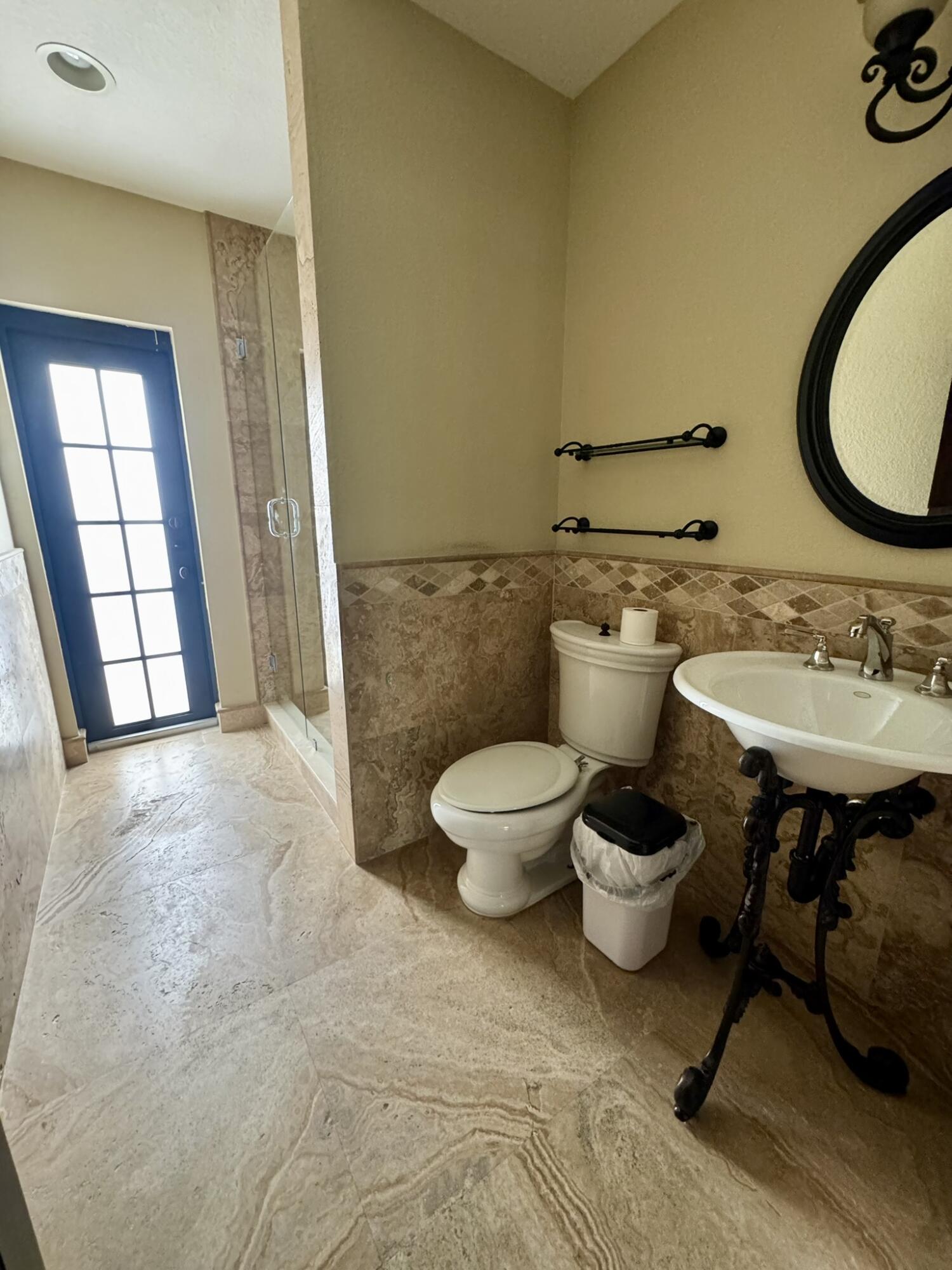 GLEN GABLES - Residential