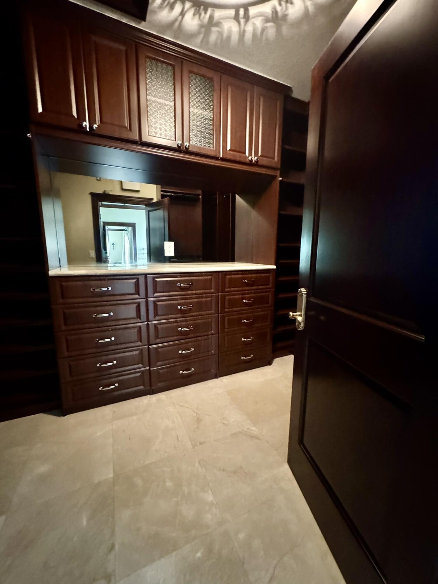 GLEN GABLES - Residential