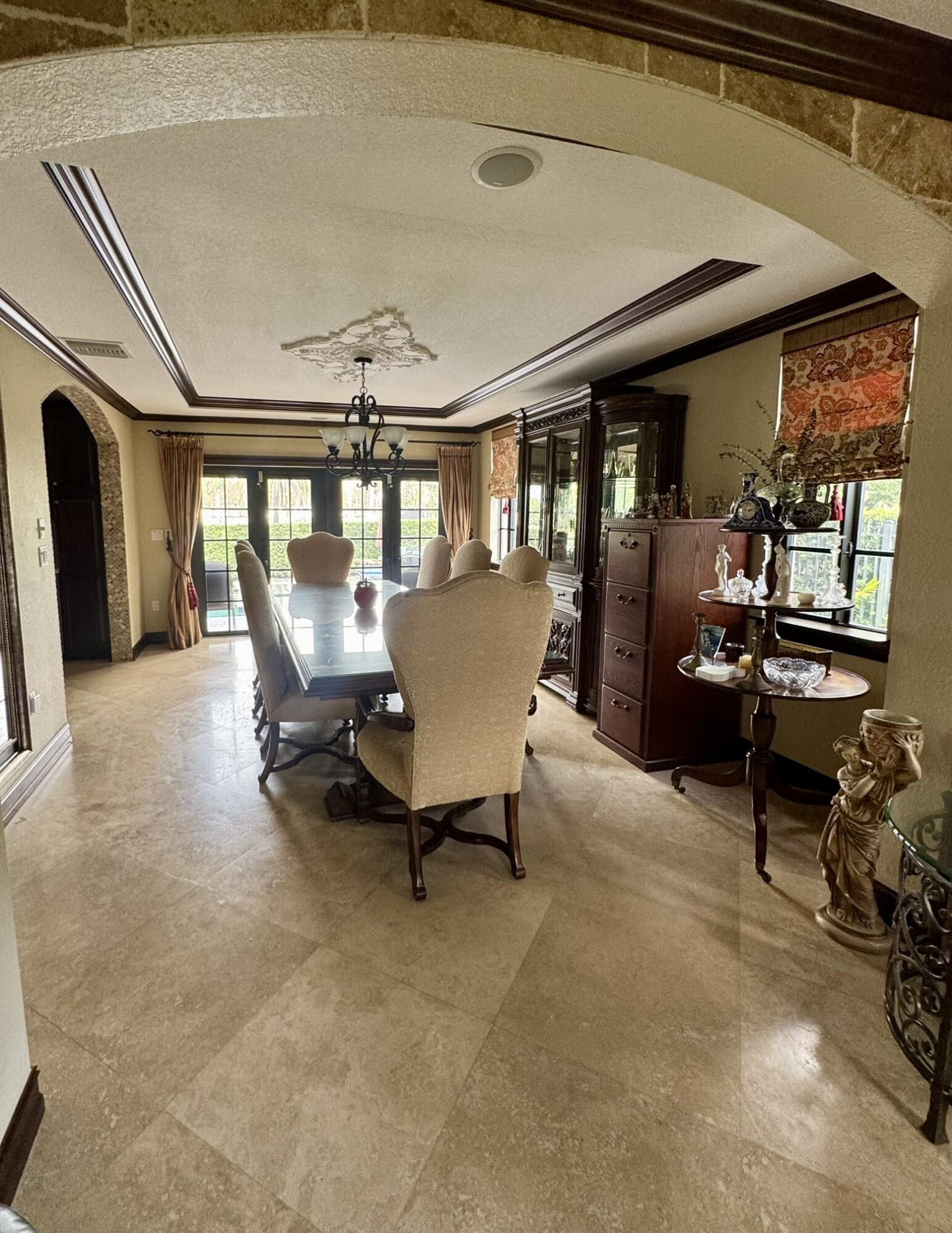 GLEN GABLES - Residential