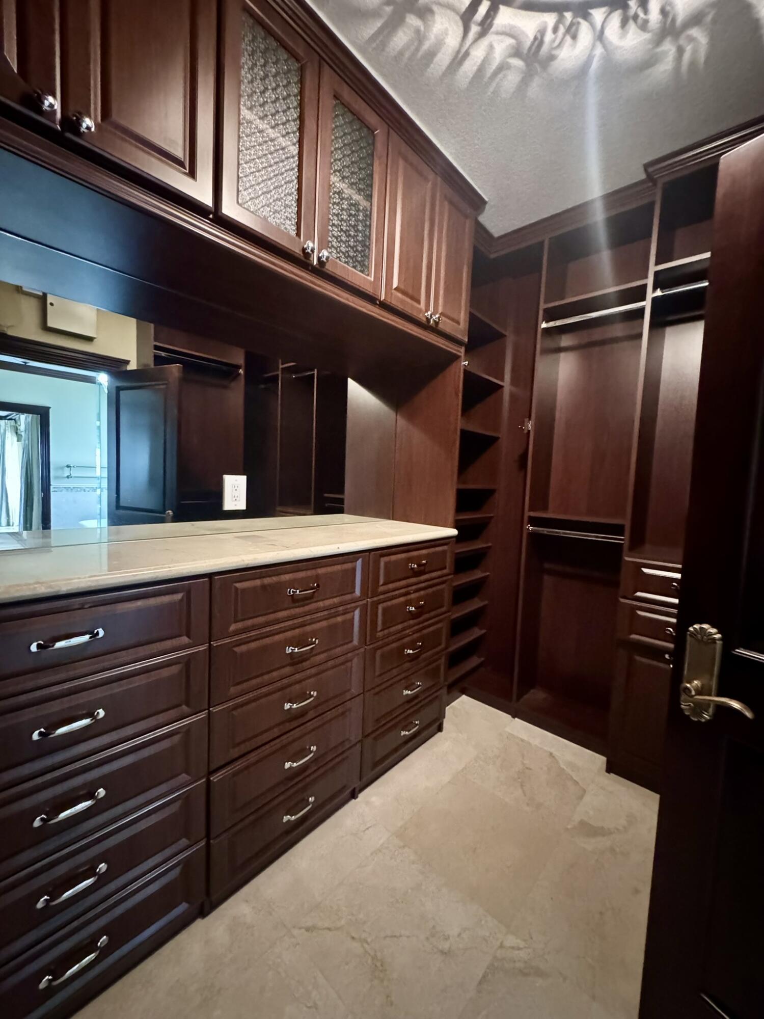 GLEN GABLES - Residential