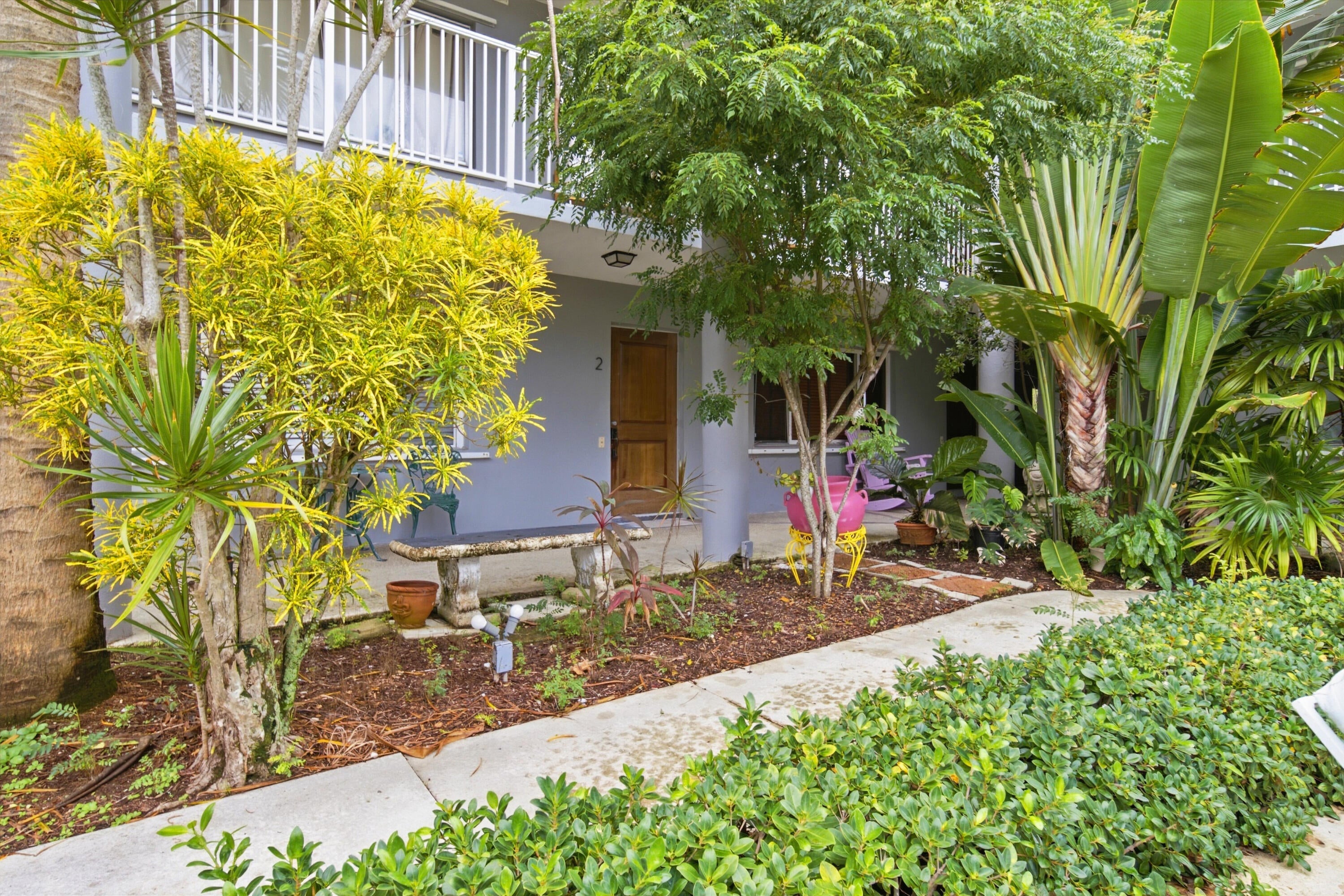 201 S Lakeside Drive Unit 2
