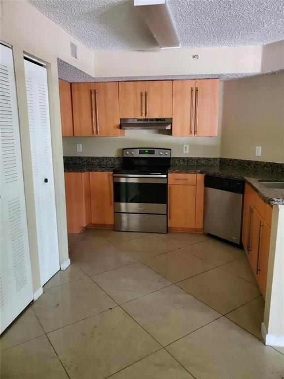 Plantation Paragon - Residential Lease