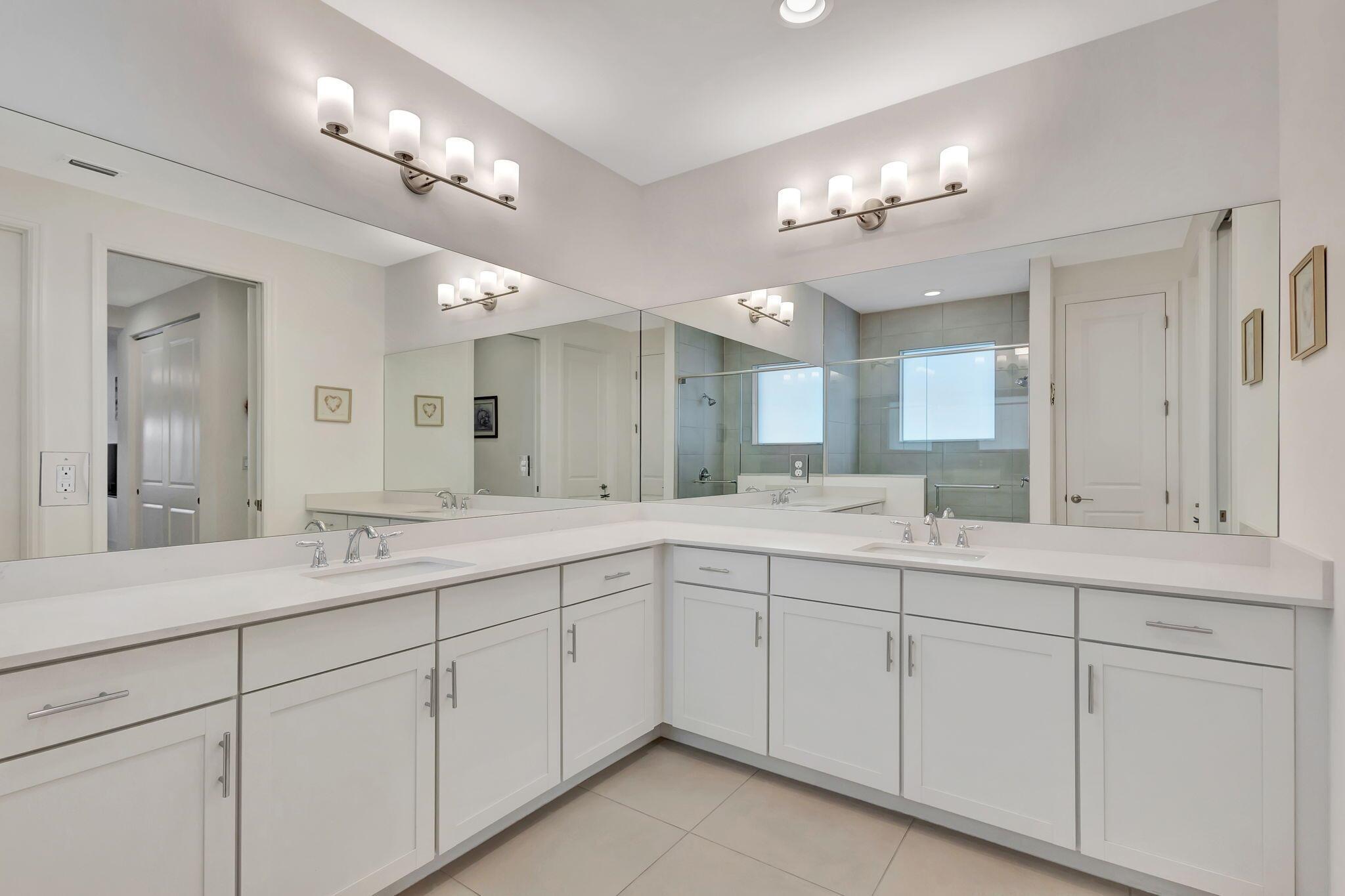 19527 Broad Shore Walk
