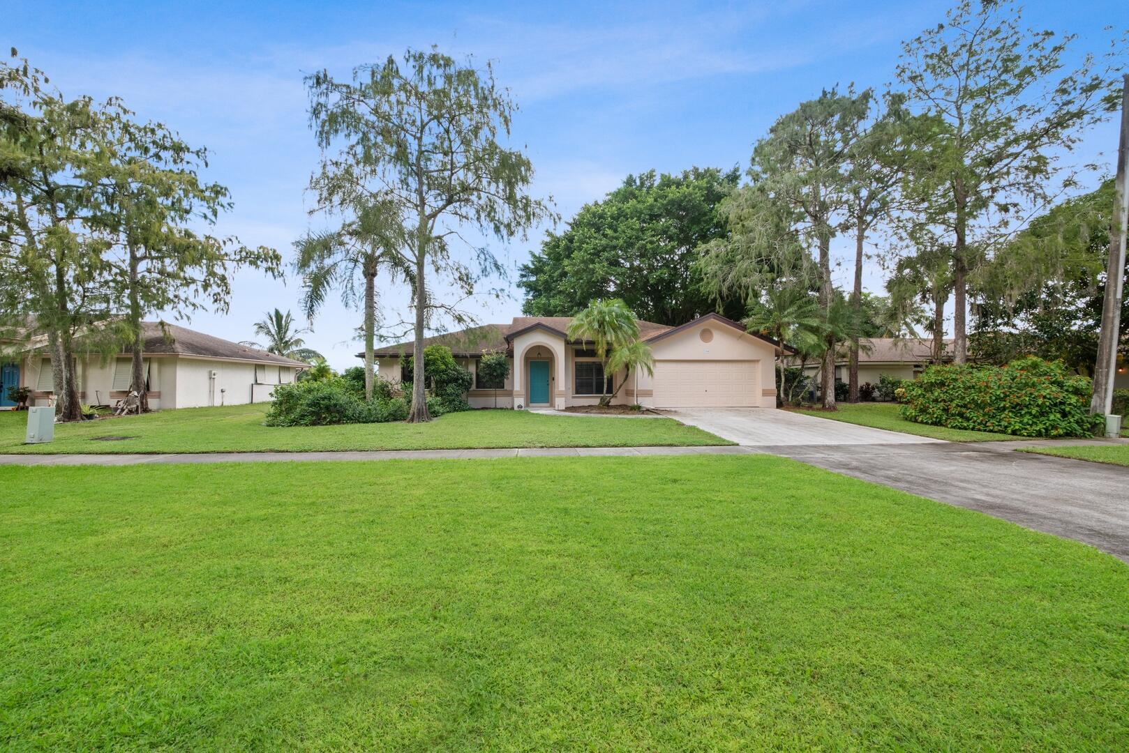 CRESTWOOD - Residential