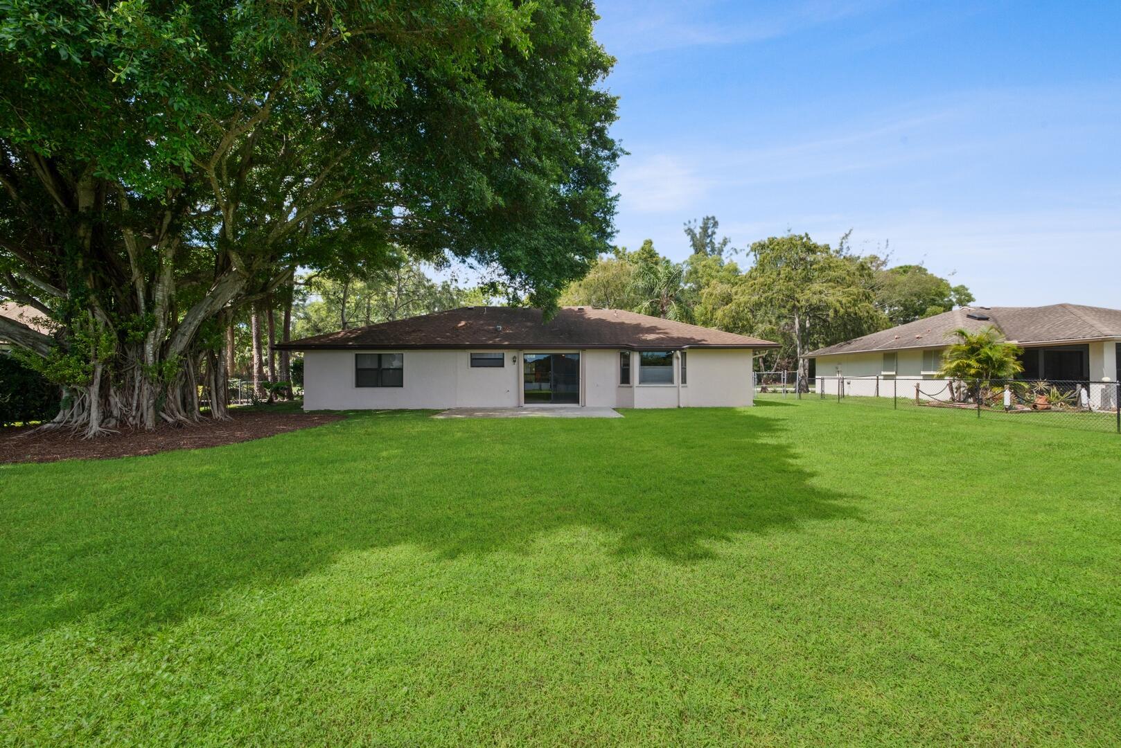 CRESTWOOD - Residential