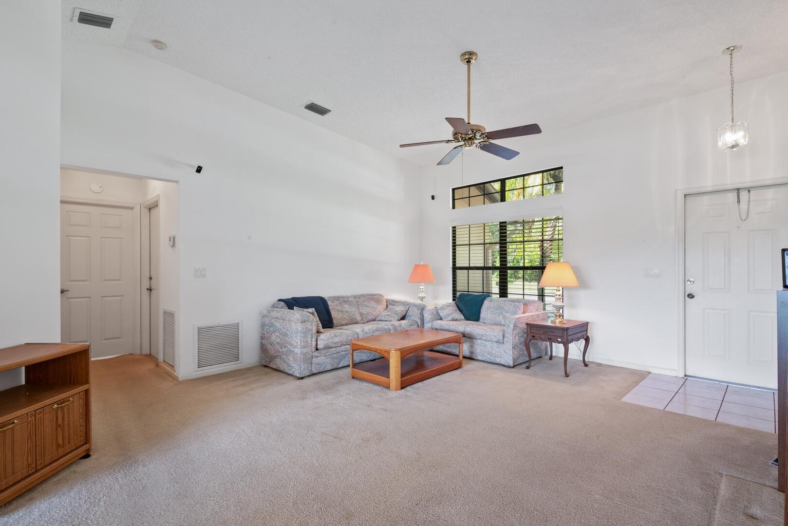 CRESTWOOD - Residential