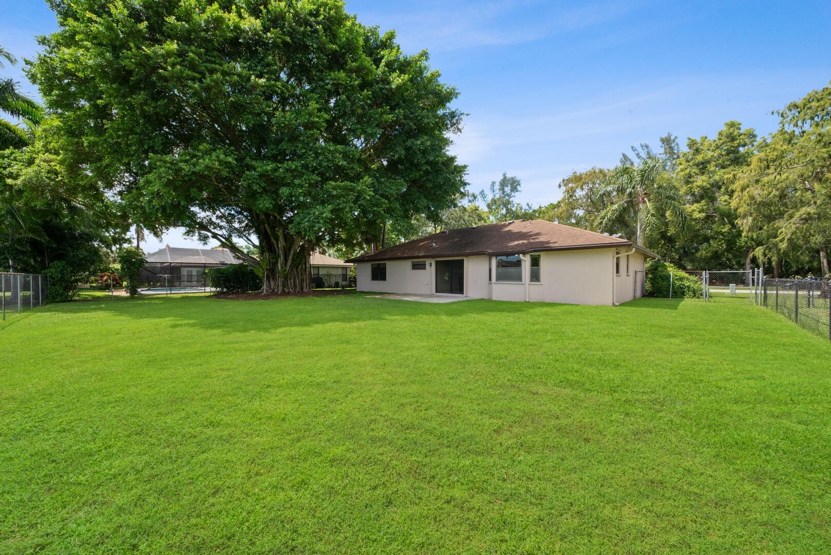 CRESTWOOD - Residential