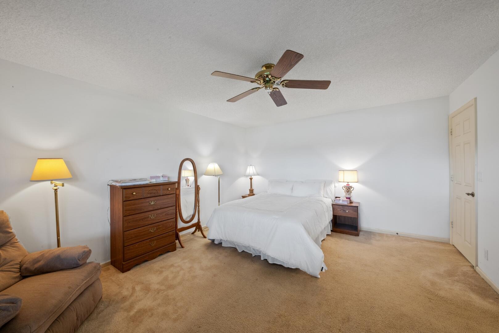 CRESTWOOD - Residential