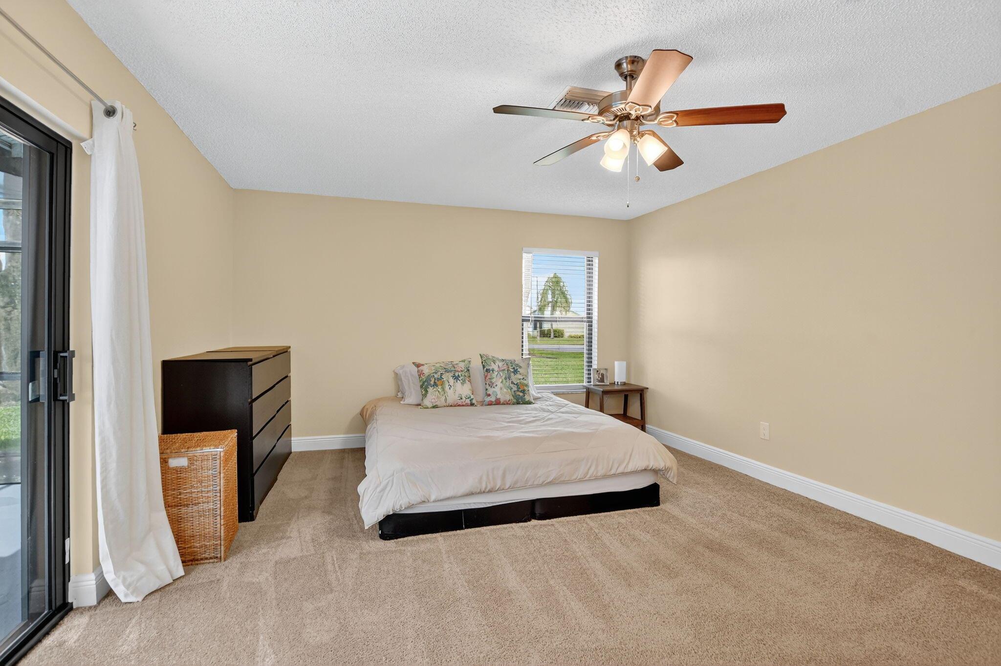 RIVER OAKS - Residential