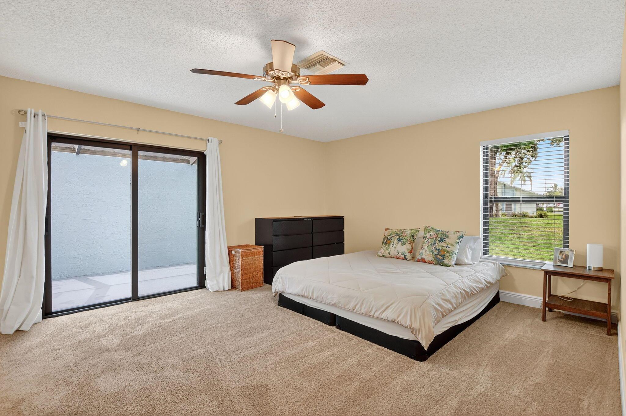 RIVER OAKS - Residential