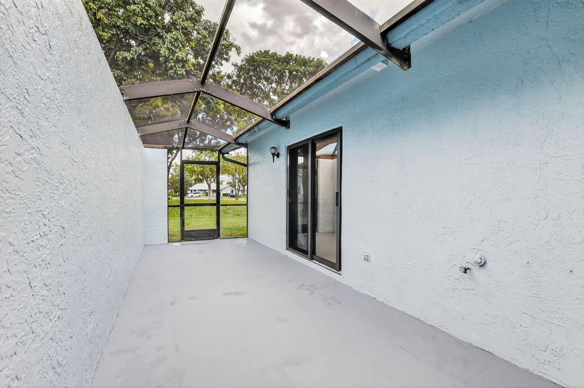 RIVER OAKS - Residential