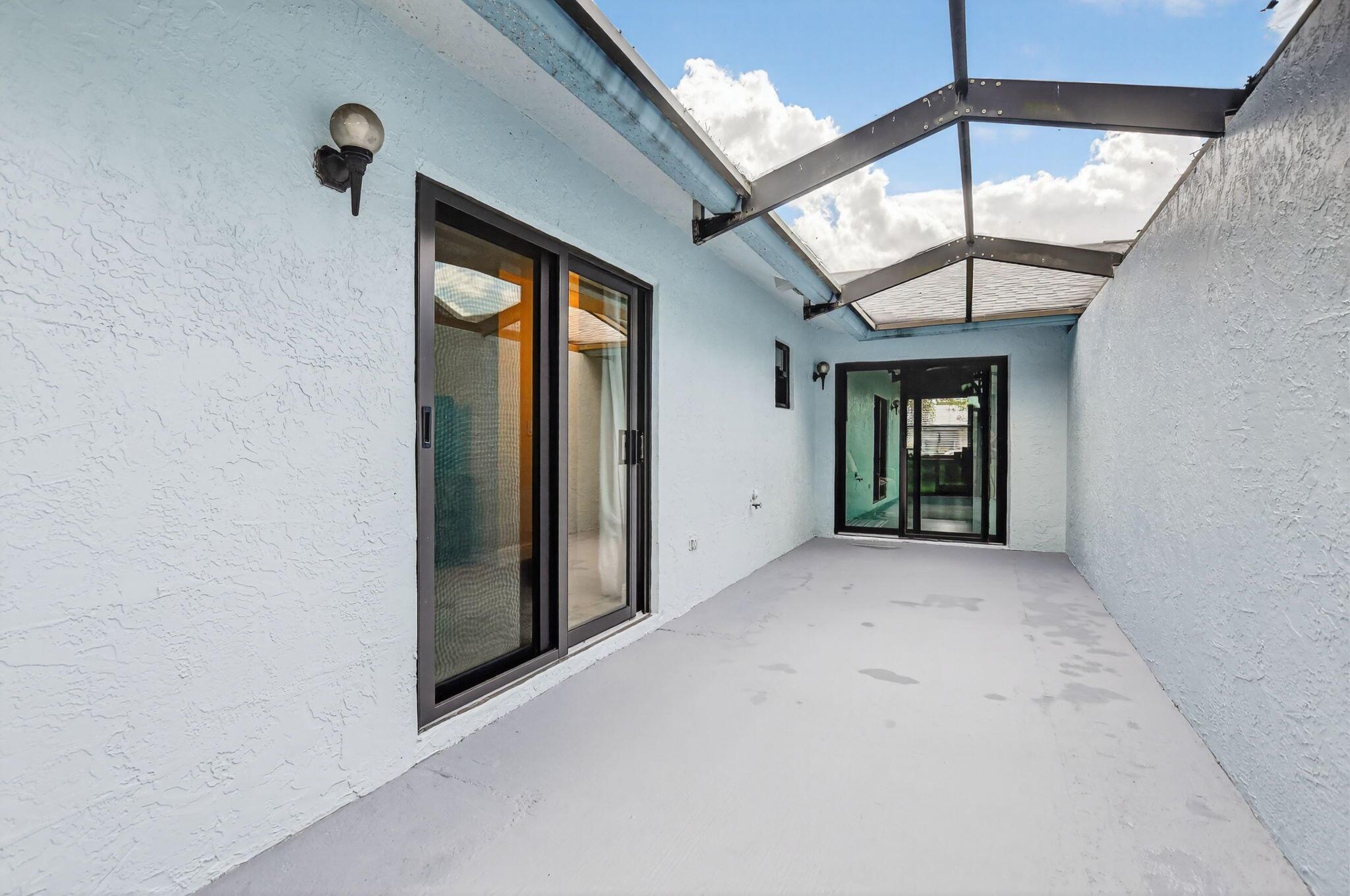 RIVER OAKS - Residential