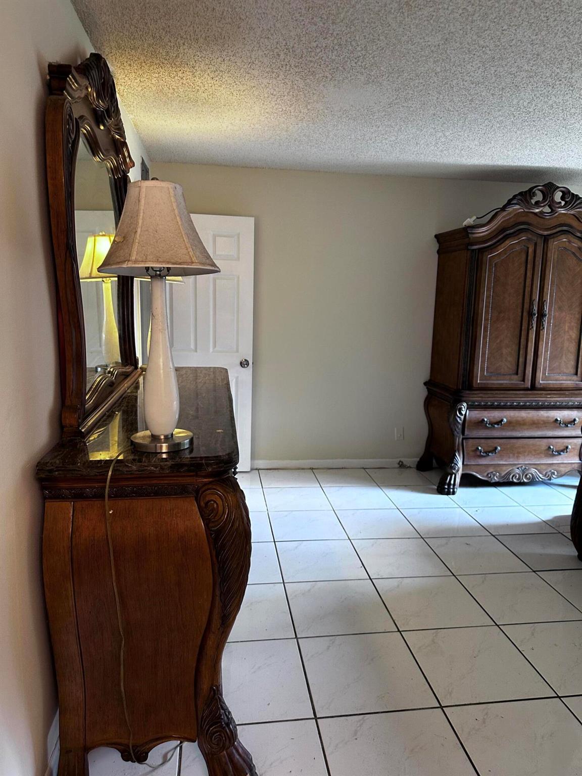INVERRARY COUNTRY CLUB - Residential
