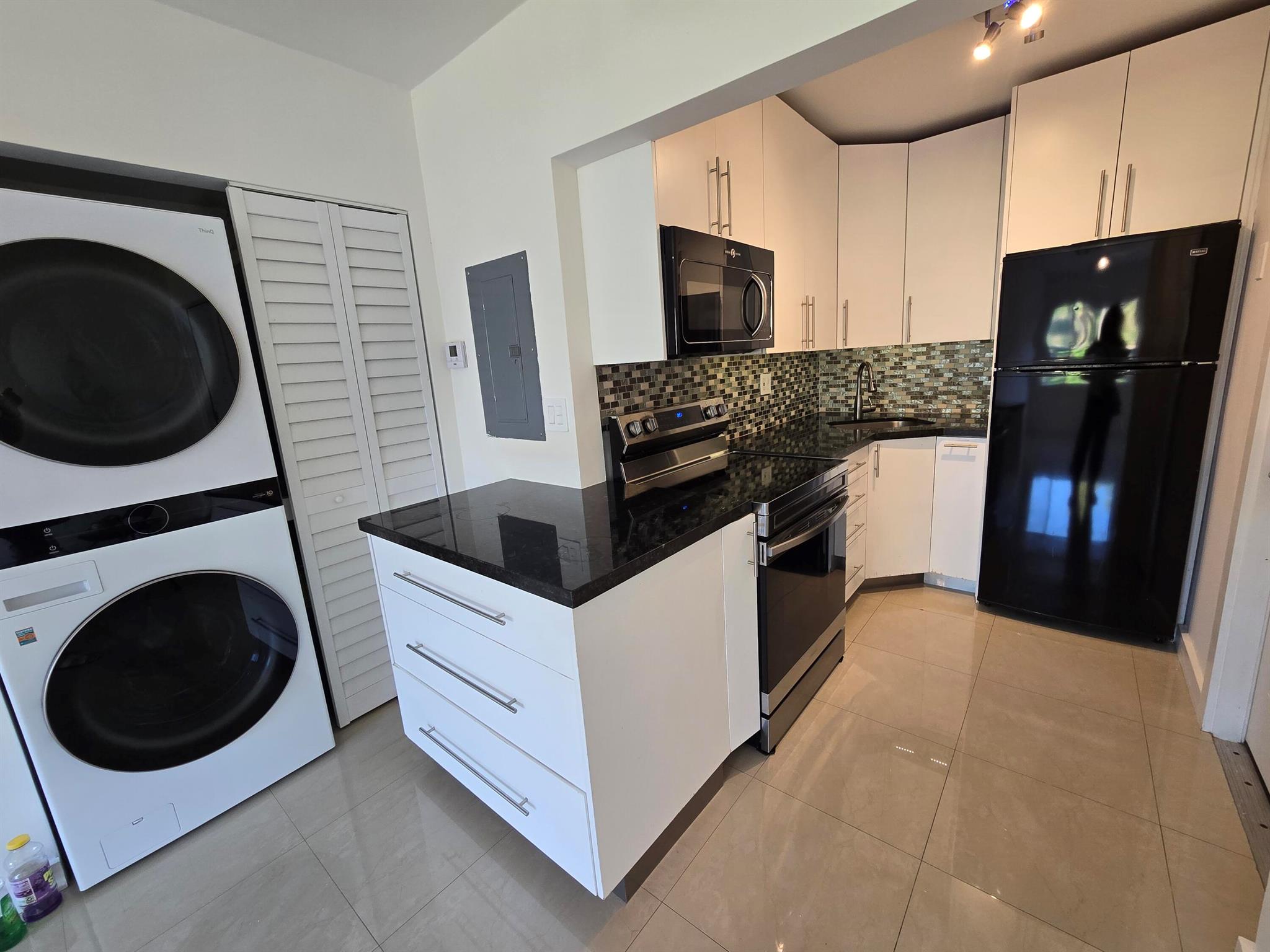 PARK PLACE AT POMPANO CON - Residential Lease