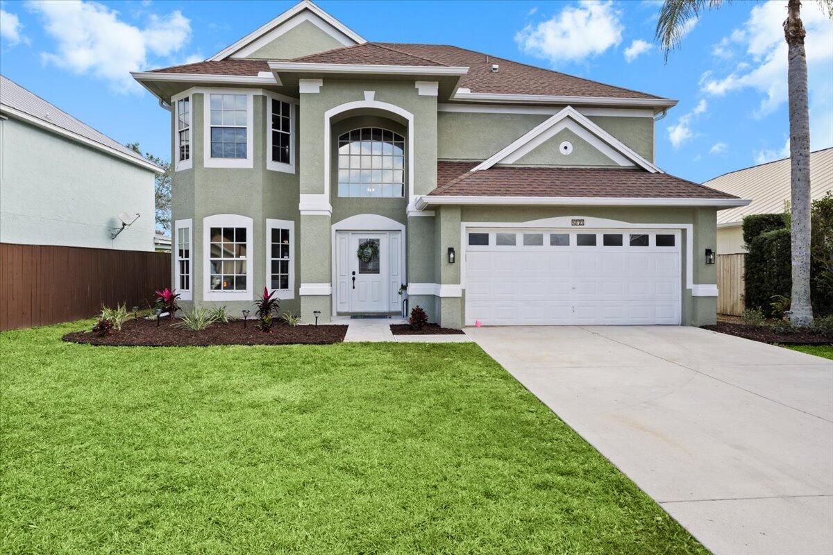 873 NW Waterlily Place