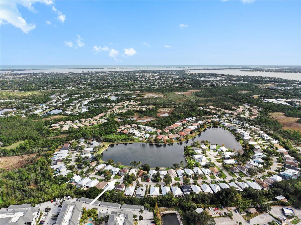 PINEAPPLE PLANTATION - Residential