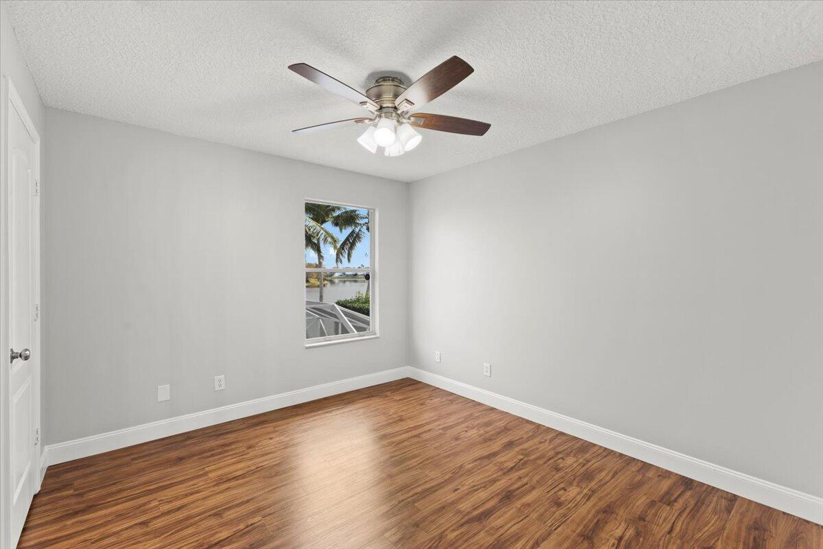 PINEAPPLE PLANTATION - Residential