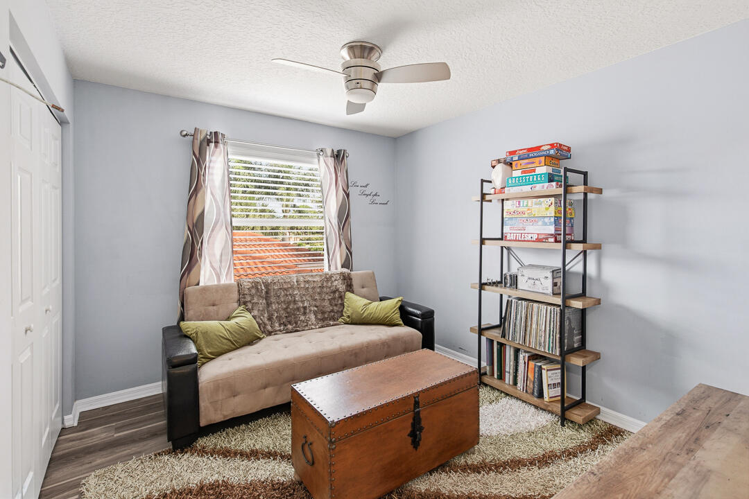 MARINER VILLAGE - Residential