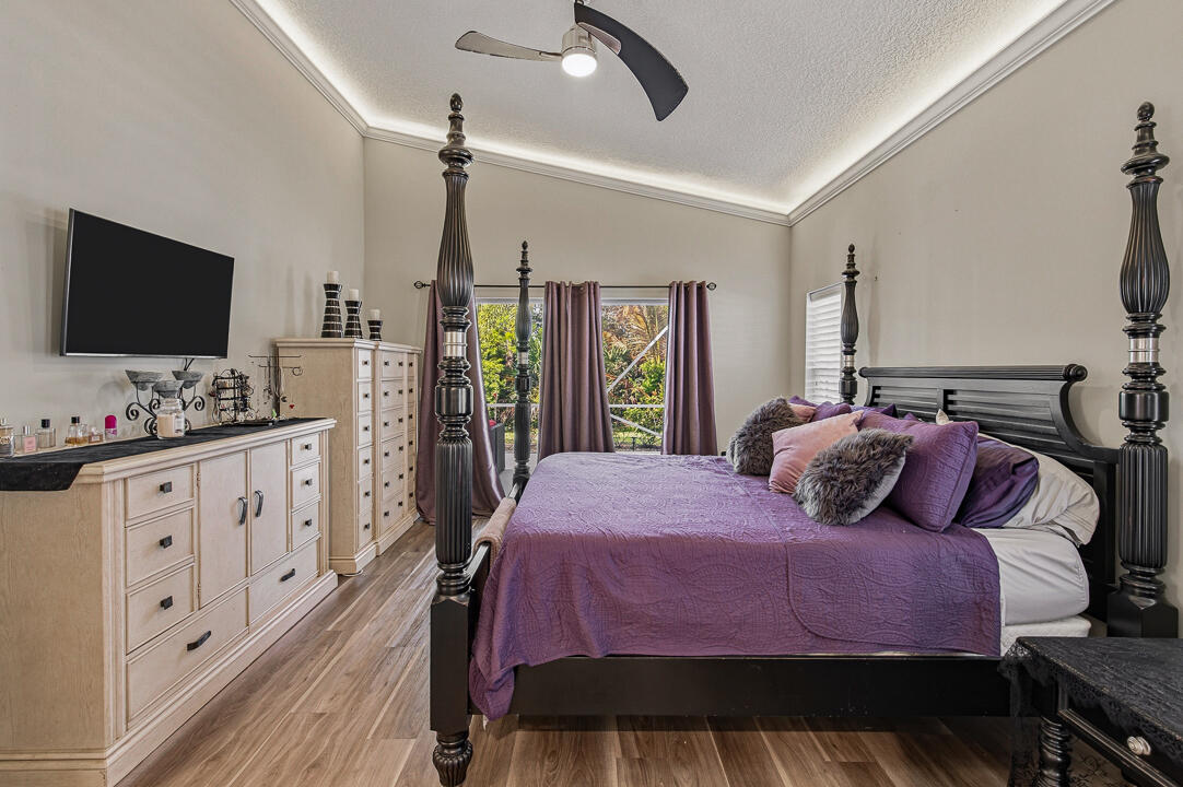 MARINER VILLAGE - Residential