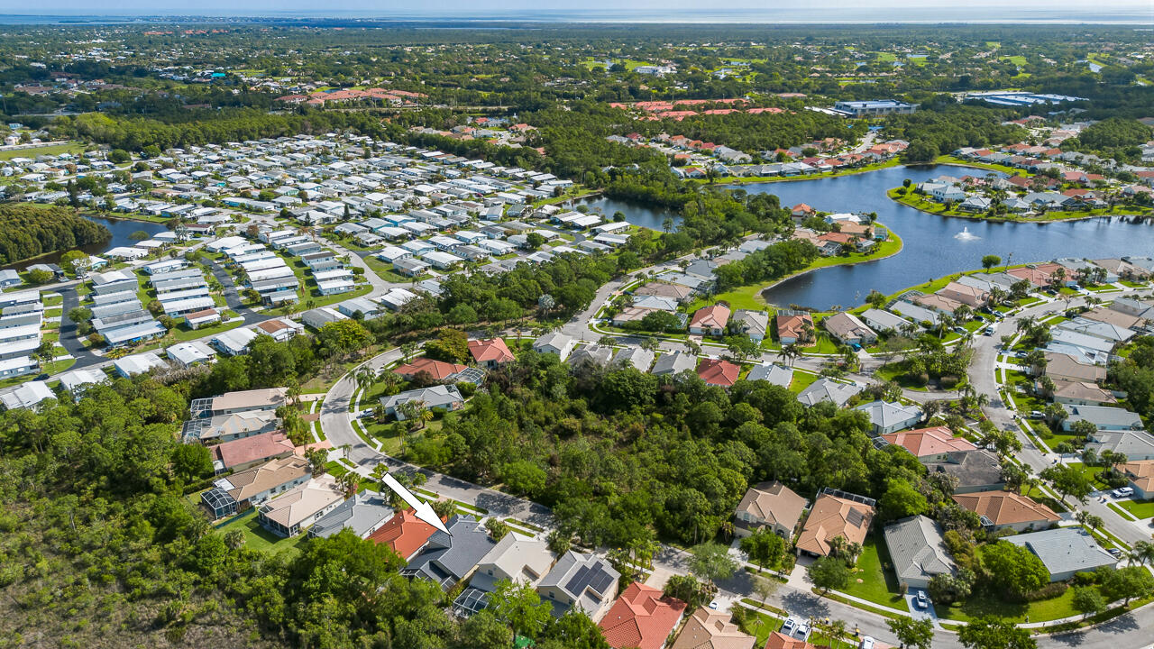 7213 SE Magellan Lane