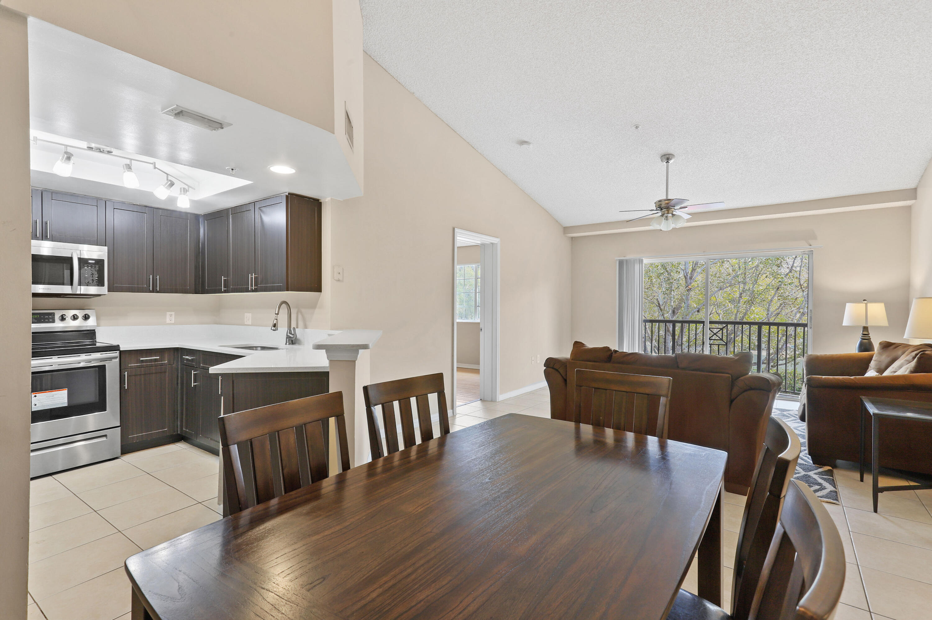 4159 N Haverhill Road 1319