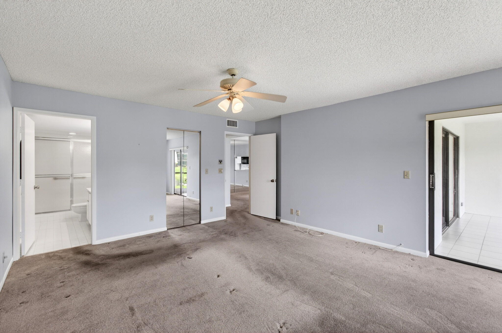 HUNTINGTON LAKES SEC ONE CONDOS - Residential