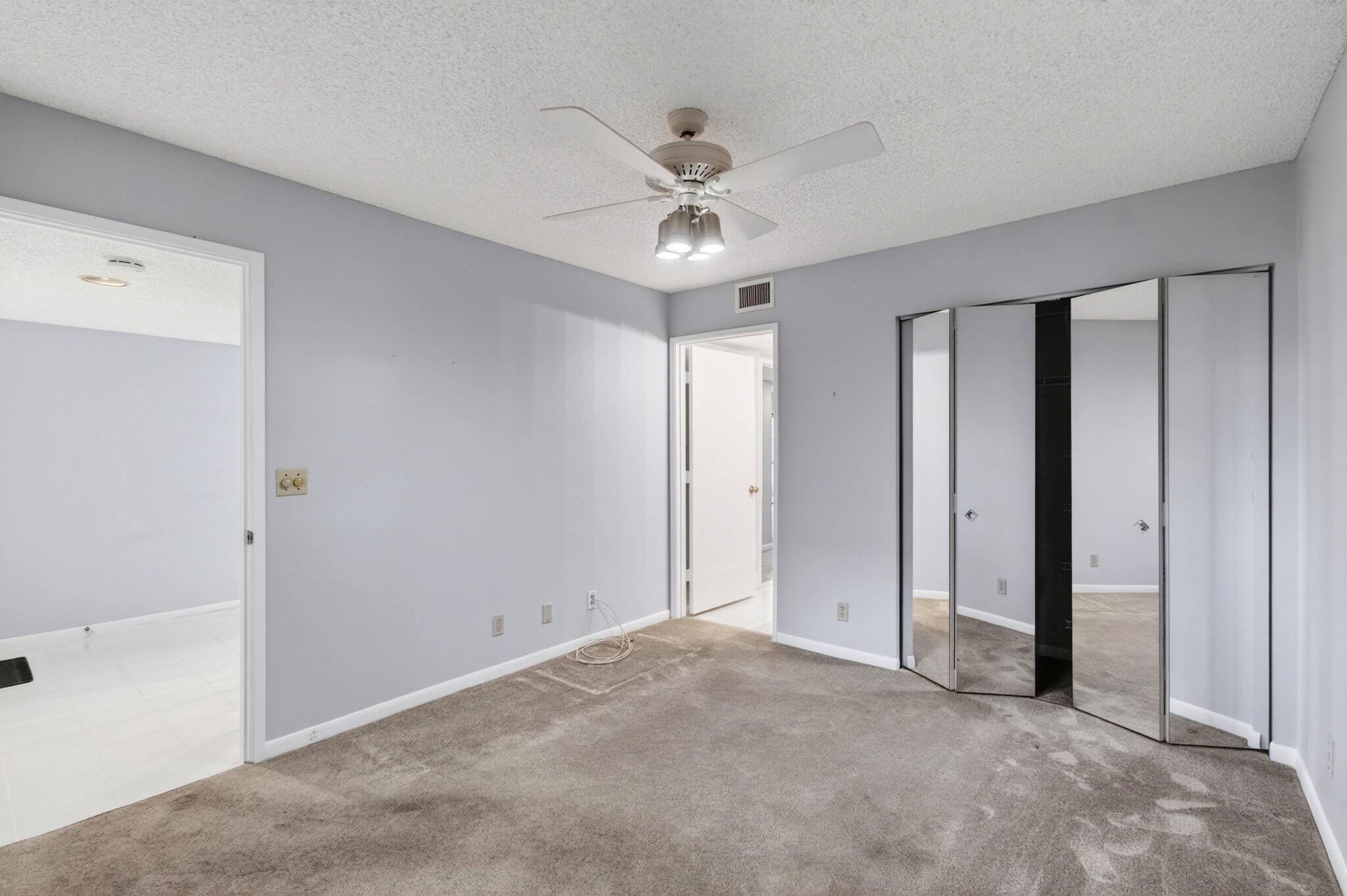 HUNTINGTON LAKES SEC ONE CONDOS - Residential