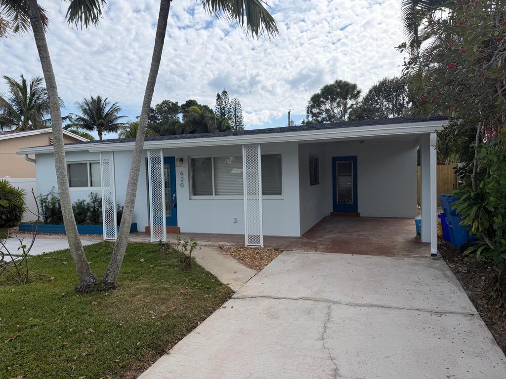 Photo of 620 W Bloxham Street, Lantana, FL 33462 (MLS # R11154997)