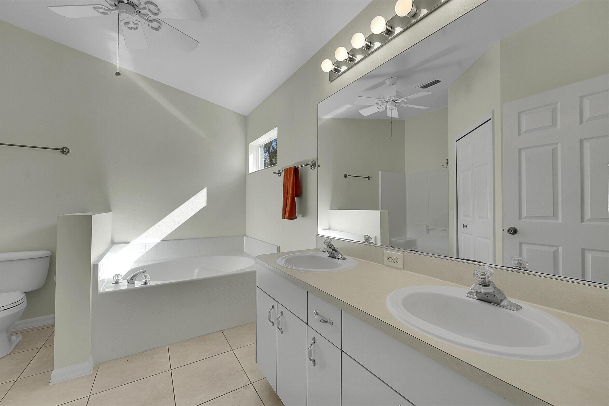 WATERFORD LAKES PHASE I S - Residential