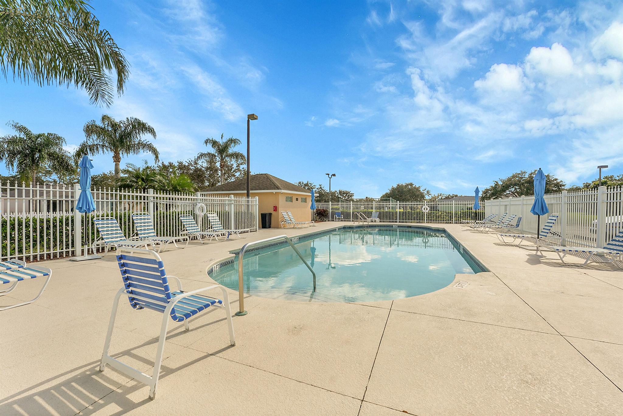 WATERFORD LAKES PHASE I S - Residential